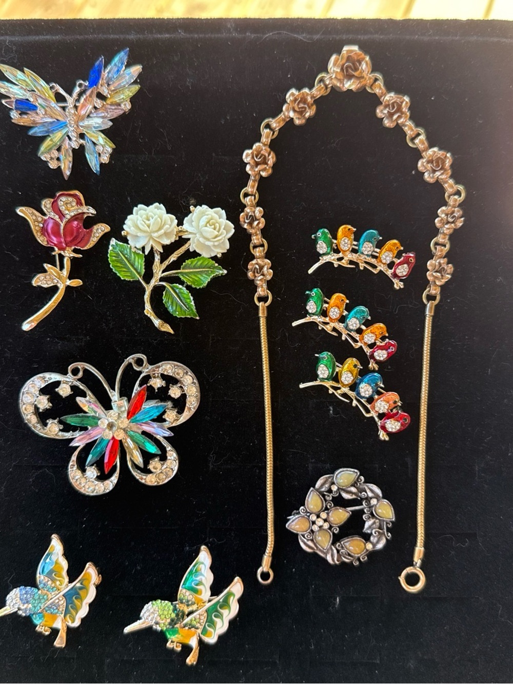 Vtg Lot Butterfly Hummingbirds Floral & Multicolor Bird Pin Brooch Rose Necklace